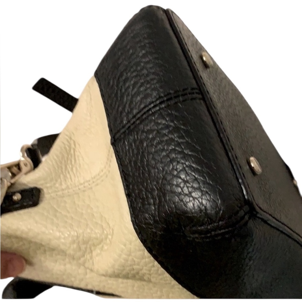 Kate Spade Southport Jenny Leather Satchel Cream Black EUC $398 Retail - Picture 3 of 5